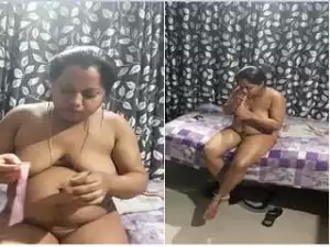 Today Exclusive- Horny Desi Play with Condom