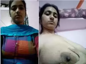 Today Exclusive- Hot Telugu Girl Sucking Lover Dick