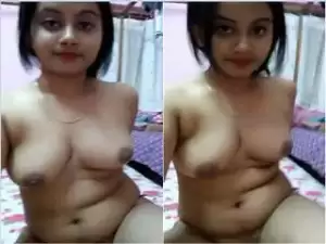 Today Exclusive- Super Sexy Look Desi Girl Record Her Fingering Selfie