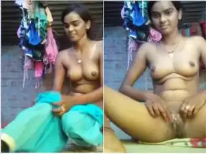 Today Exclusive- Cute look Desi Girl Record Her Nude Video For Bf