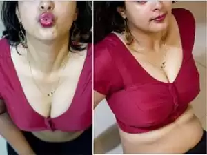 Today Exclusive- Hot Telugu Bhabhi Blowjob