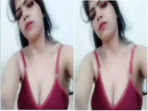 Exclusive- Horny Indian Girl Musterbate Cucumber