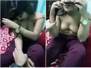 Today Exclusive-Hot Desi Girl Boobs Capture By Lover