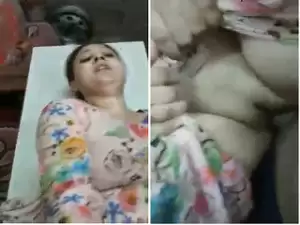 Exclusive- Sexy Indian Bhabhi Fucked By Deaver With clear Hindi Audio