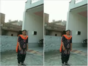 Exclusive- Sexy Indian Girl Boobs and Pussy Capture By Lover