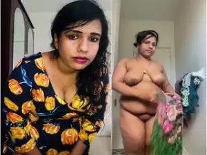 Today Exclusive-Sexy Tamil Aunty Record Her Nude Selfie For Lover