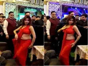 Today Exclusive- Sexy Call girl Hot Dance Show part 2