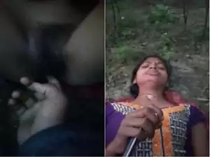 Today Exclusive- Desi Village Girl Out Door Pussy Fingering By Bf
