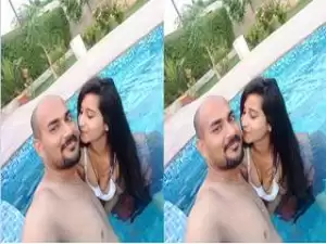 Today Exclusive- Hot Desi Couple Romance and Pussy Fingerring