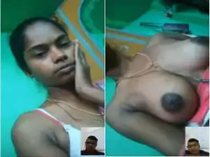 Today Exclusive- Cute Look Village Girl Showing Boobs TO Lover ON call