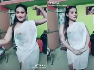 Today Exclusive- Sexy Desi Girl Boob Visible On Tiktok Video
