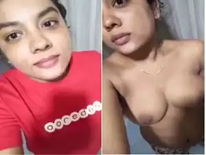 Today Exclusive- Sexy Lankan Girl Record Her Strip Cloths Selfie Video