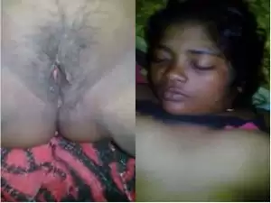 Today Exclusive- Desi Village Girl Boob Pressing and Fucking