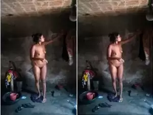 Today Exclusive- Sexy Desi Bhabhi Bathing Capture By Hubby Part 3