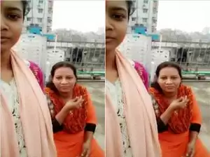 Today Exclusive- Horny Desi Aunty Showing Her Nude Body On Video call Part 1