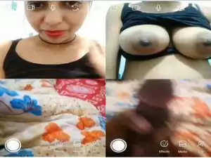Today Exclusive- Desi Bhabhi Showing Her Boobs and Pussy to Customer on Video Call