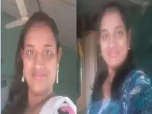 Today Exclusive- Desi Cheating Wife Showing Her Boobs and Pussy to Lover On Whatsapp Call