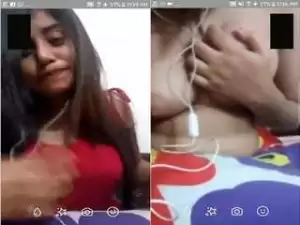 Today Exclusive-Cute Desi Girl Showing Boobs