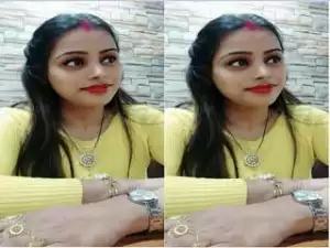 Today Exclusive- Horny Bhabhi Showing Her Pussy to Lover On Video Call Part 1