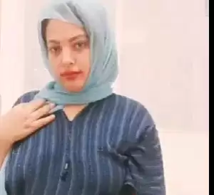chamet girl showing live show
