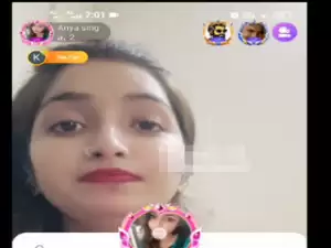 cute teen show live body