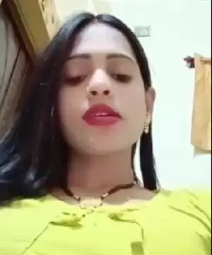 Chamet girl nude show