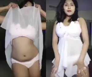 Vid-Chamet Girl Showing 79