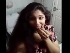 cute girl bathroom mms 1